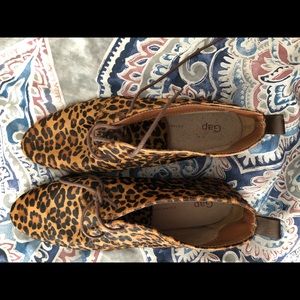 Animal Oxford booties